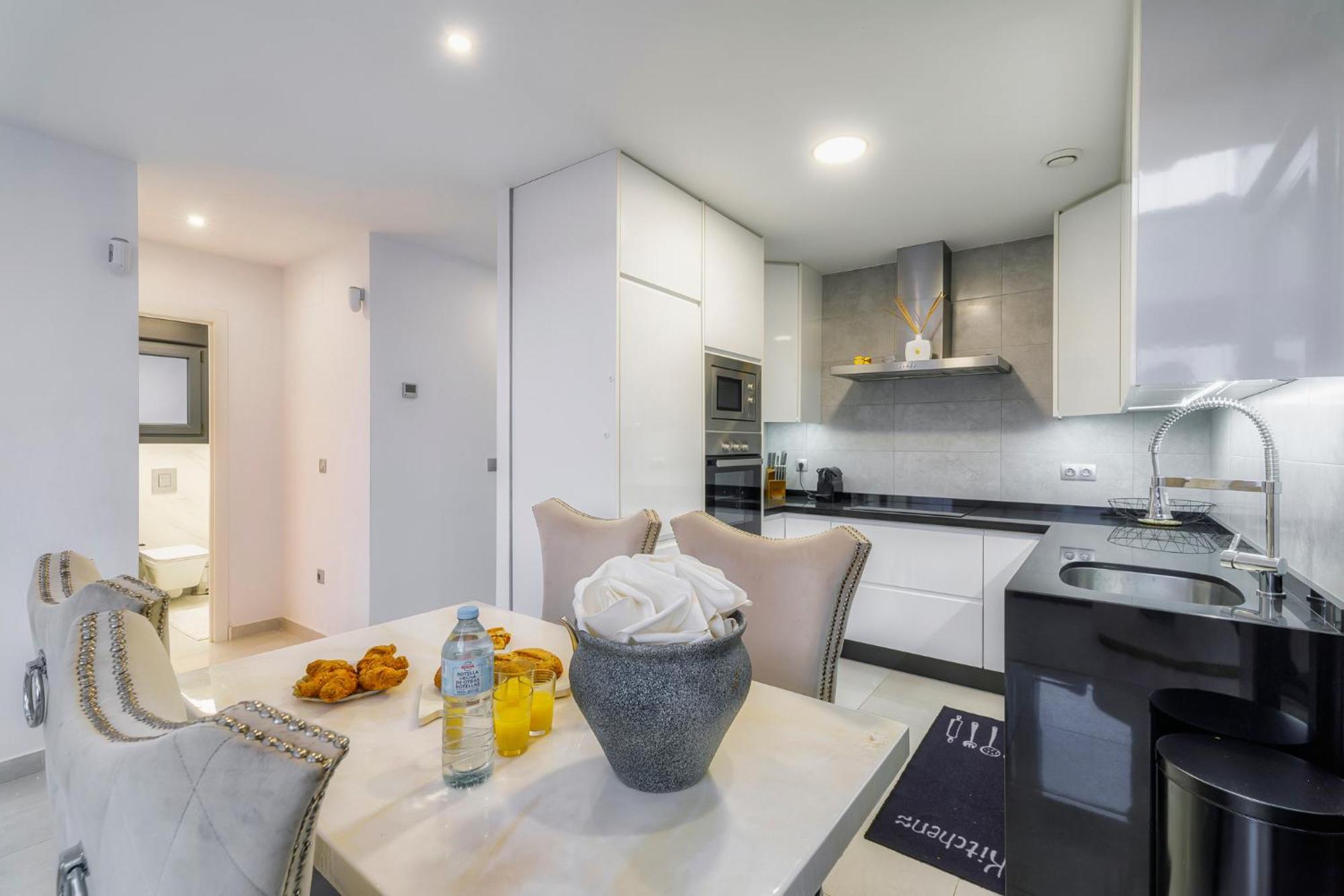 Villa White Diamond - Piscine - Plage 10 Minutes Daya Vieja Zewnętrze zdjęcie