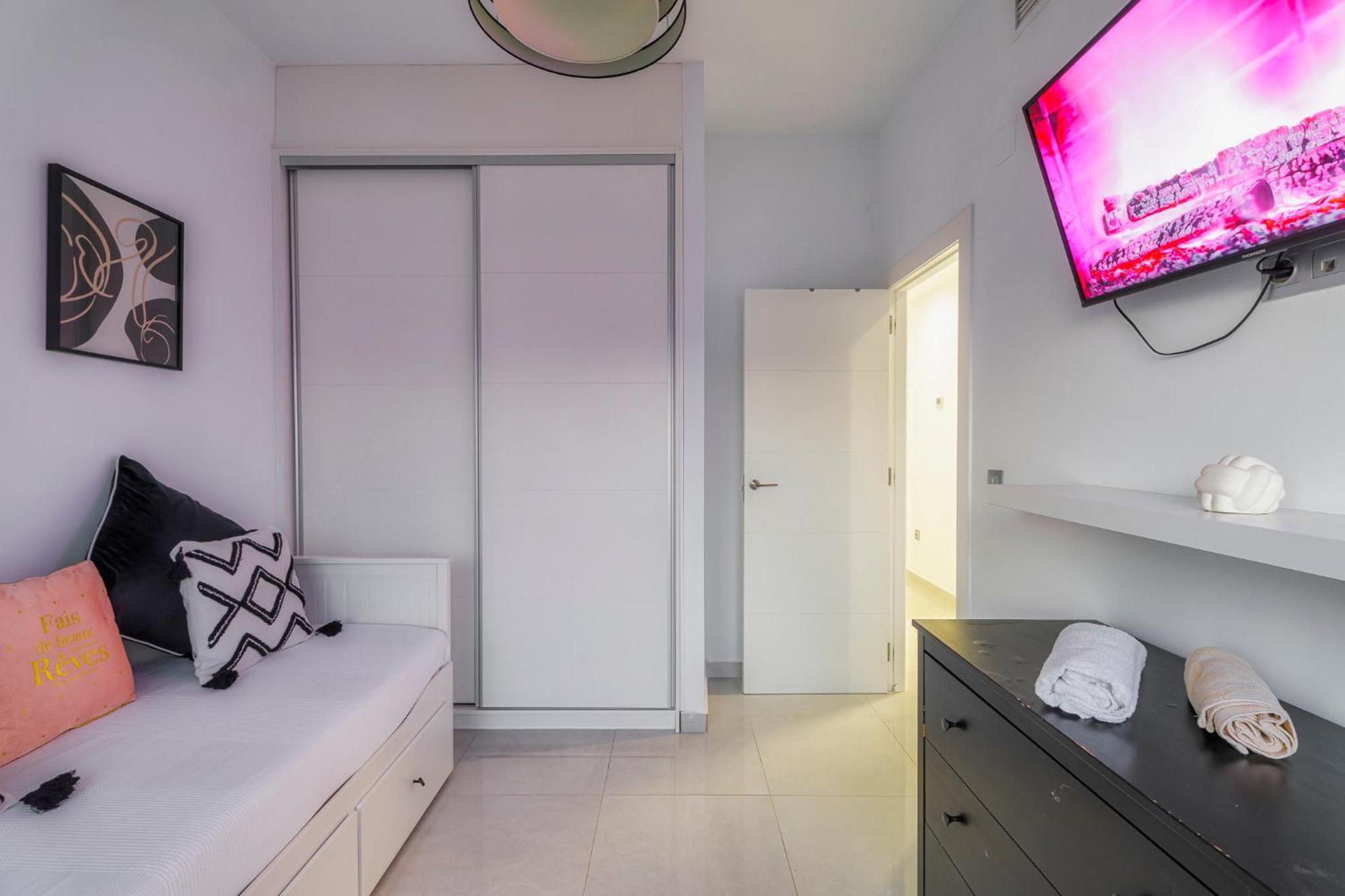 Villa White Diamond - Piscine - Plage 10 Minutes Daya Vieja Zewnętrze zdjęcie